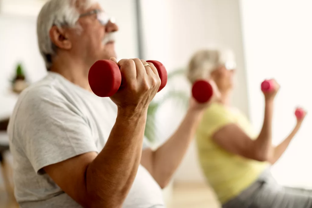 benefices-renforcement-musculaire-apres-60-ans